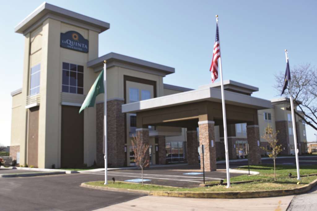 La Quinta By Wyndham York Hotell Exteriör bild