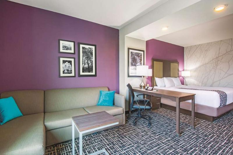 La Quinta By Wyndham York Hotell Exteriör bild